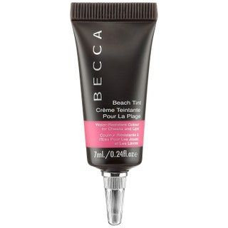 Becca жидкие румяна Beach Tint. Мне безумно импонирует идея универсальных средств. Тинт от Becca можно использовать как...