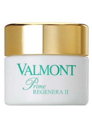 Крем для лица Prime Regenera II от Valmont 9880 руб. Он очень плотный очень густой и очень жирный. Под таким «одеялом»...