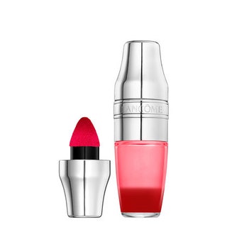 Lancôme Juicy Shaker 1238 руб. Само средство суперлегкое и текучее но благодаря аппликатору наносится легко и не...