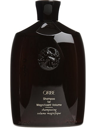Шампунь Magnificent Volume и утолщающий спрей от Oribe. Я пробовала много шампуней для объема но ни один из них не...