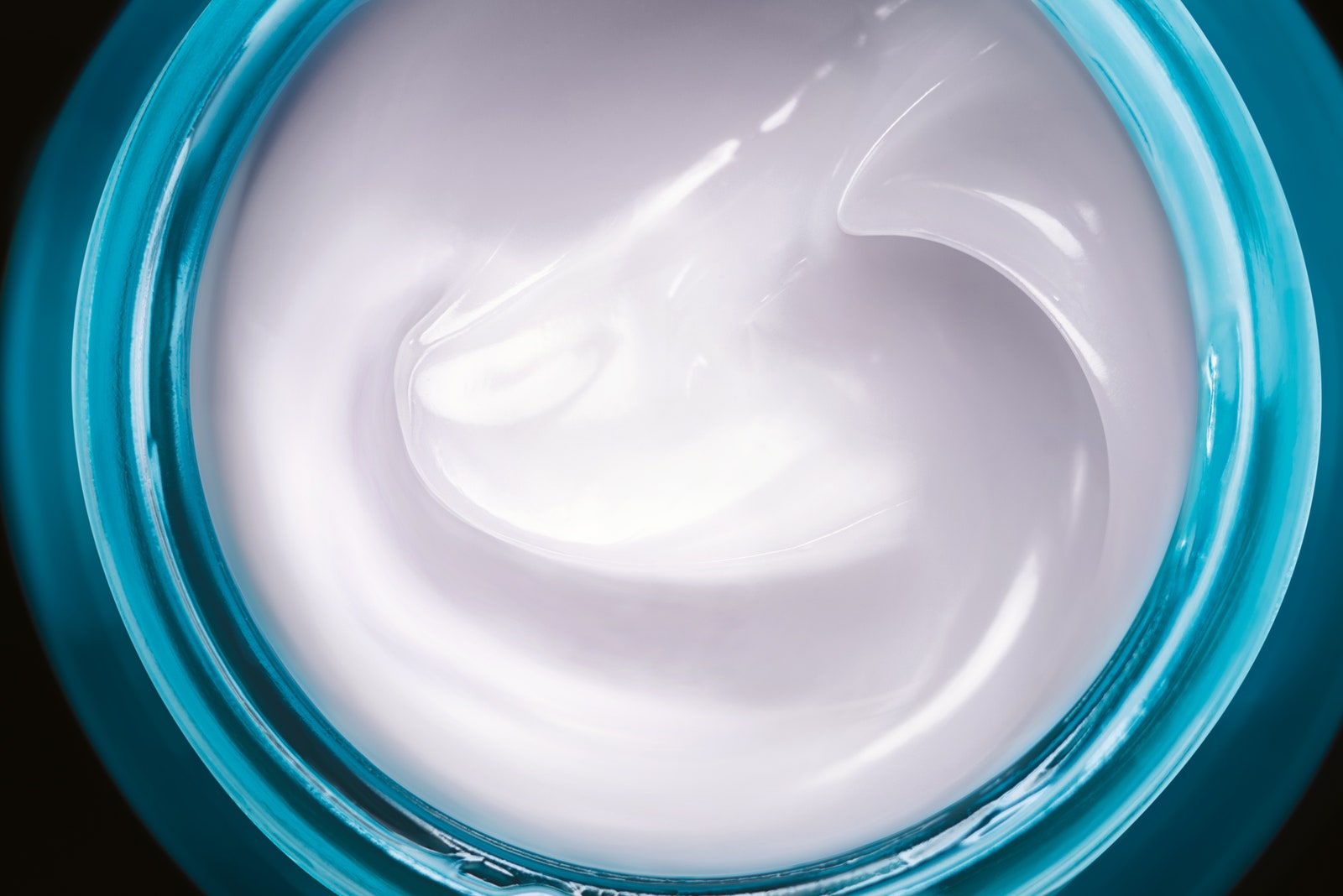 Biotherm Aquasource Everplump гель для лица с охлаждающим эффектом | Allure