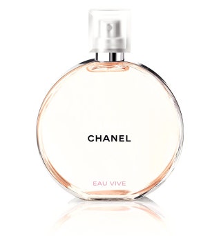 Chance Eau Vive Chanel 3960 руб. Грейпфрут присутствующий и в других ароматах семейства Chance придает композиции...