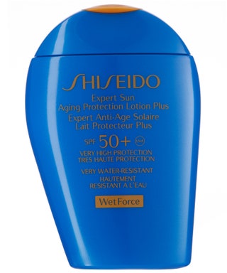 Shiseido солнцезащитный лосьон Expert Sun Aging Protection Lotion Plus SPF 50 2620 руб. «Можно не обновлять покрытие...