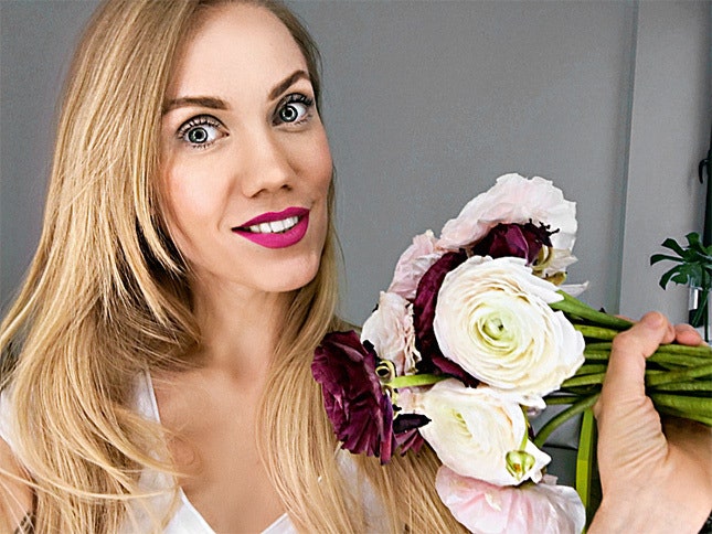 Парад Барби Елена Крыгина тестирует макияж для выпускного в розовых тонах