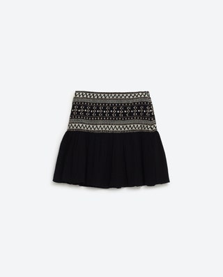 Zara миниюбка вышитая 2799 руб.