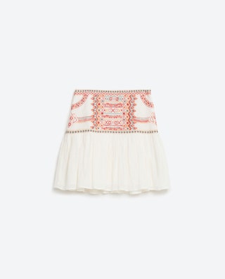 Zara миниюбка вышитая 2799 руб.