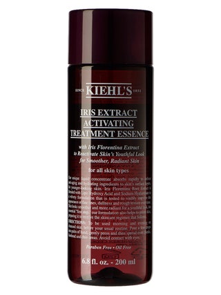 Kiehls  увлажняющая эссенция Iris Extract Activating Treatment Essence 2930 руб. Подойдет обладательницам сухой кожи ...