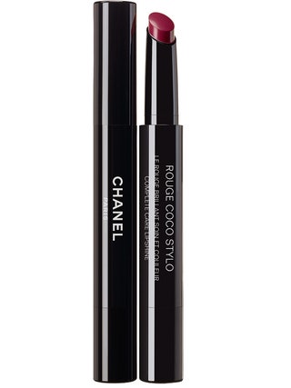 Chanel помадаблеск Rouge Coco Stylo.