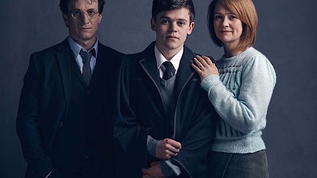 «Гарри Поттер и проклятое дитя» первые фотографии актеров в образах героев спектакля