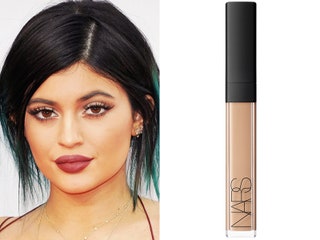 Кайли Дженнер — консилер Nars Radiant Creamy Concealer. Секрет идеального тона Кайли — в этом тюбике. Консилер Кайли...