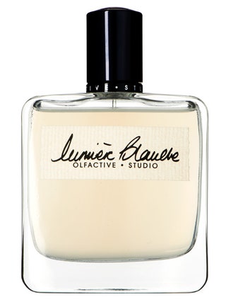 Италия Olfactive Studio Lumière Blanche EDP  50 мл 4400 руб. В горячий сицилийский полдень на улицу лучше не...