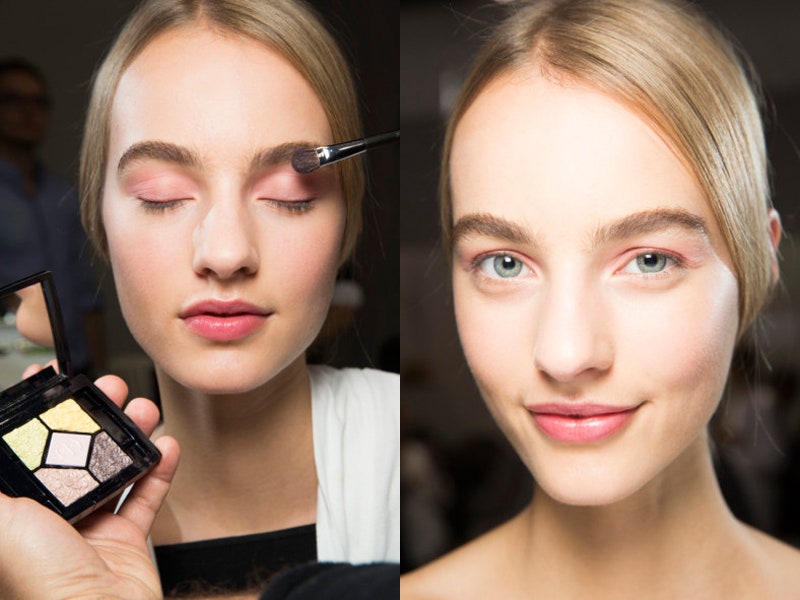 Модный макияж лета 2016 цветные стрелки яркие тени эффект загара розовая помада | Allure
