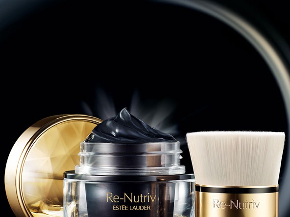 Черное сокровище: маска для лица Re-Nutriv Ultimate Diamond от Estée Lauder