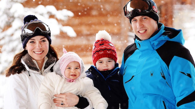 Семейные каникулы принц Уильям и Кейт Миддлтон на отдыхе с детьми