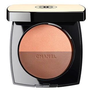 Пудра с эффектом сияние Les Beiges Duo № 2 Chanel