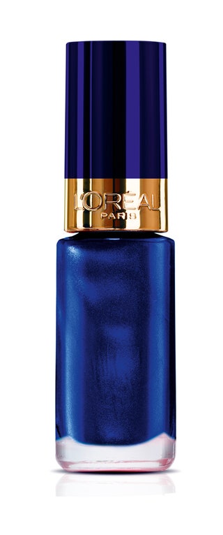 L'Oreal Paris лак для ногтей Color Riche оттенок Голова в облаках 250 руб.