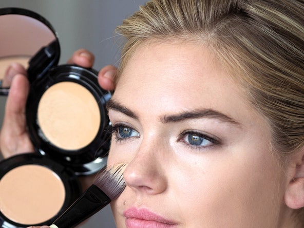 Добавить блик: коллекция макияжа Bobbi Glow от Bobbi Brown