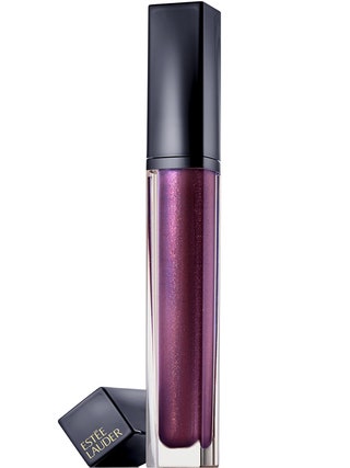 Este Lauder блеск для губ Berry Provocative 2100 рублей.