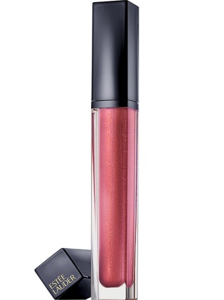 Este Lauder блеск для губ Plum Jealousy 2100 рублей.