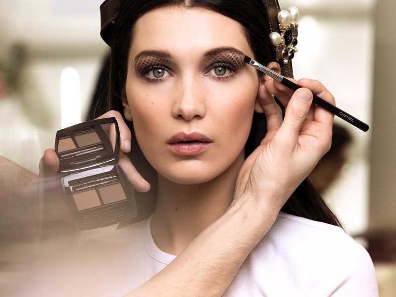 Вуаль на глазах как повторить бьютиобраз с показа Chanel
