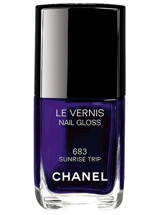 Chanel лак для ногтей Le Vernis оттенок Sunrise Trip 1750 руб.