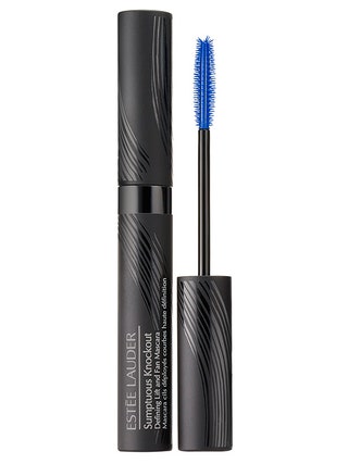 Este Lauder тушь для ресниц Sumptuous Knockout Defining Lift and Fan 2080 руб.