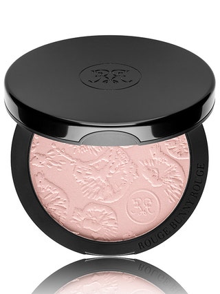 Rouge Bunny Rouge светоотражающая пудра Loves Lights в оттенке Goddess 3150 руб.