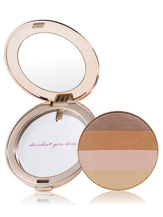 Jane Iredale бронзер в оттенке Moonglow Golden Bronzer.