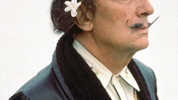 Художник во всем все что нужно знать об ароматах Salvador Dali