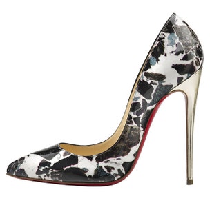 Туфли 48 000 руб. Christian Louboutin.