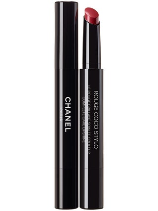 Chanel помадабальзам Rouge Coco Stylo.