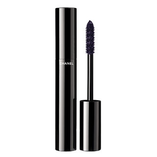 Объемная тушь для ресниц Le Volume De Chanel оттенок Ardent Purple 2320 руб.