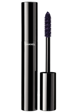 Chanel тушь для ресниц Le Volume оттенок Ardent Purple 2320 руб.