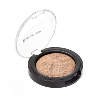 Пудра для сияния Poudre Illuminatrice Marbree «Сияющая вуаль» 950 руб Yves Rocher