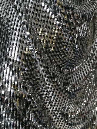 Платье из шелка с пайетками 168 607 руб.  Saint Laurent