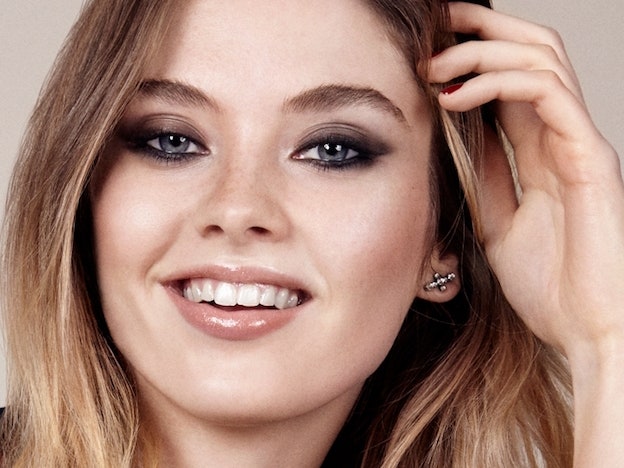 Multi You: уроки макияжа от Clarins и Glamour