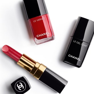 В ритме красоты: ролик в поддержку новой коллекции Rouge Coco Stylo от Chanel