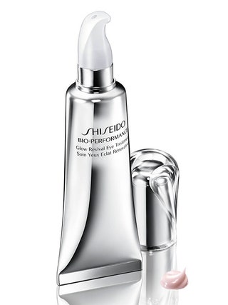 Shiseido интенсивный многофункциональный корректирующий крем для глаз BioPerfomance Glow Revival Eye Treatment 5100 руб.