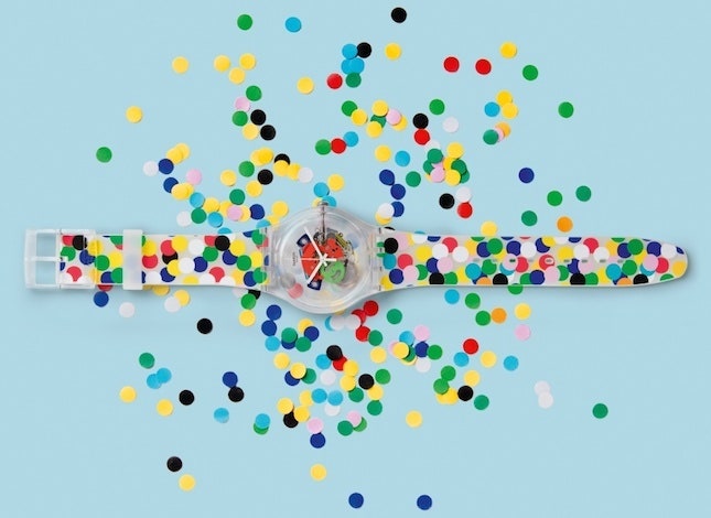 Аксессуар дня часы Swatch с разноцветным конфетти Spot The Dot