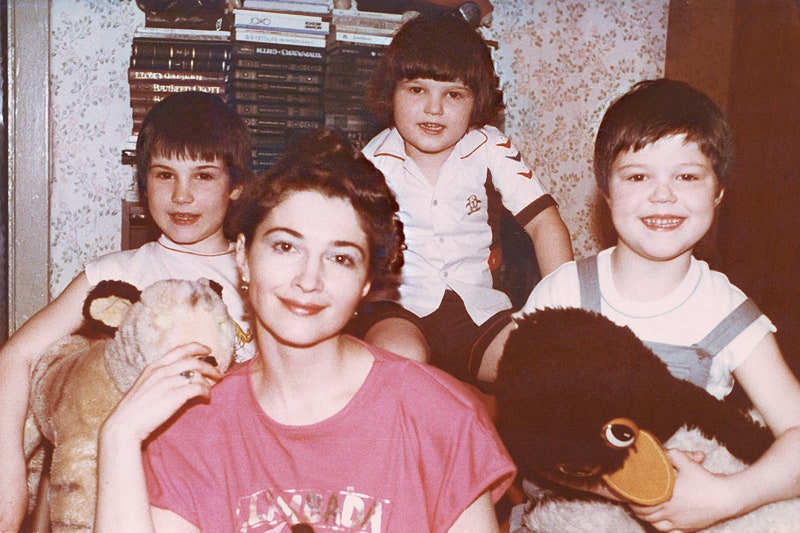 1990 Надежда Николаевна и три ее сына Егор Иван Данила. Как шутит мама «Даня в детстве был мальчиком крупным не...