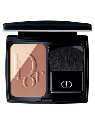 Dior скульптурирующие румяна DiorBlush Sculpt 2900 руб.