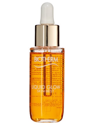 Для сияния Biotherm Skin Best Liquid Glow 2700 руб. Очень экономичное средство. Содержимое одной пипетки легко...