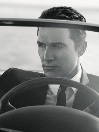 Мэттью Макконахи в рекламной кампании The One Dolce  Gabbana. Этот аромат подойдет мужчине в смокинге и за рулем...