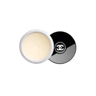 Бальзам для губ Hydra Beauty Nutrition 2612 руб. Chanel.