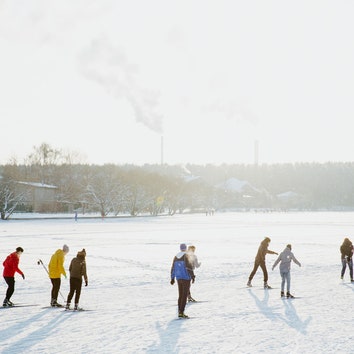 Снежное чувство: где и зачем кататься на лыжах в Москве