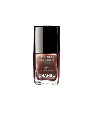 Лак для ногтей Le Vernis оттенок Rose Fusion 1694 руб.