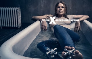 Анна Юэрс в рекламной кампании Denim X Alexander Wang