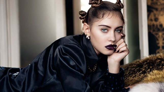 Модельный дебют дочери Джуда Лоу для Illustrated People x Violetta Fancies You