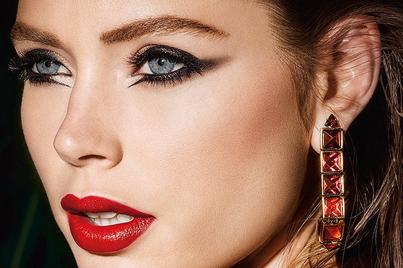 Новогодний макияж как повторить образы Даутцен Крез из рекламной кампании L'Oreal Paris | Allure