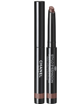 Тени для век Stylo Eyeshadow оттенок 147 от Chanel.